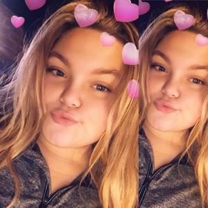 Meet your Posher, Alyssa